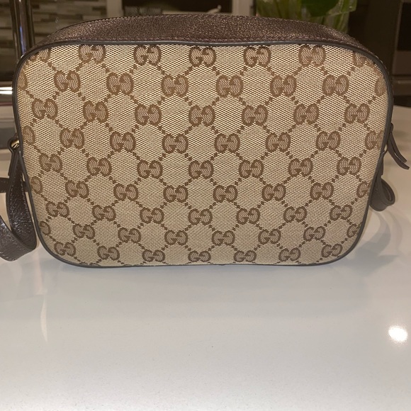 Authentic GUCCI Supreme Monogram Bee Web Camera Bag - NEVER WORN - Picture 3 of 10